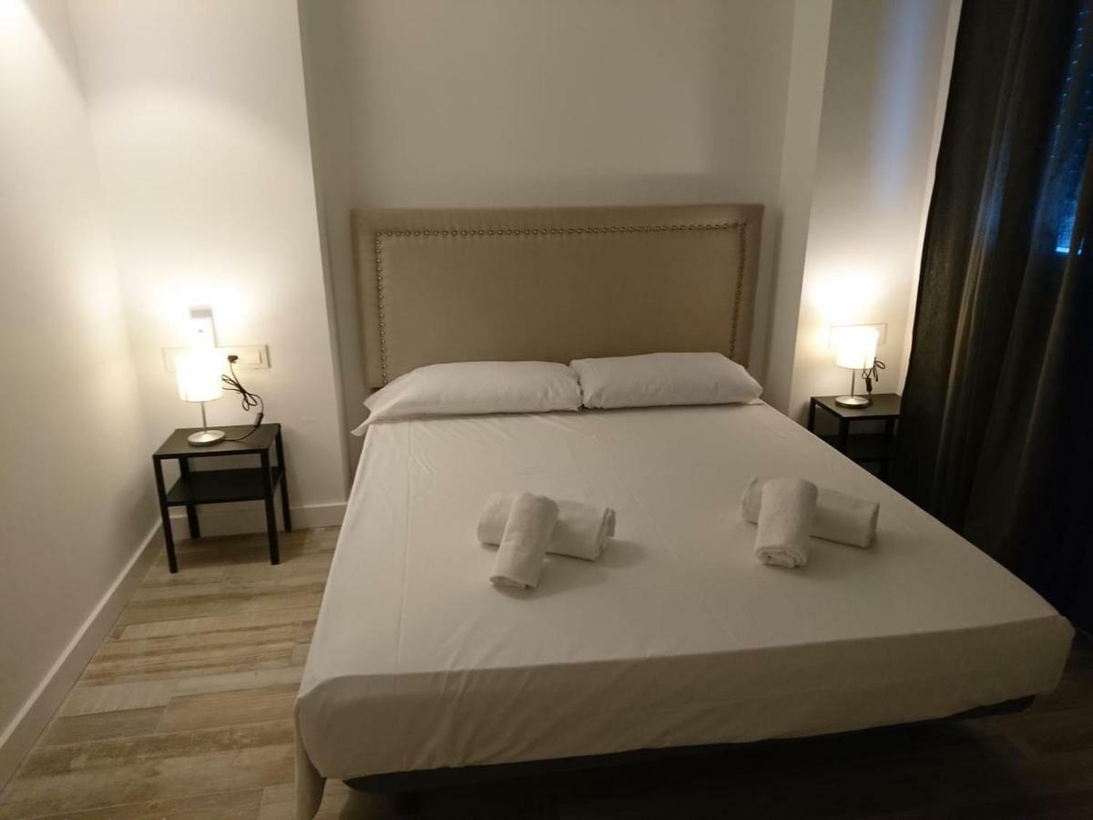 Nwt Central Station Apartments Valencia Bagian luar foto