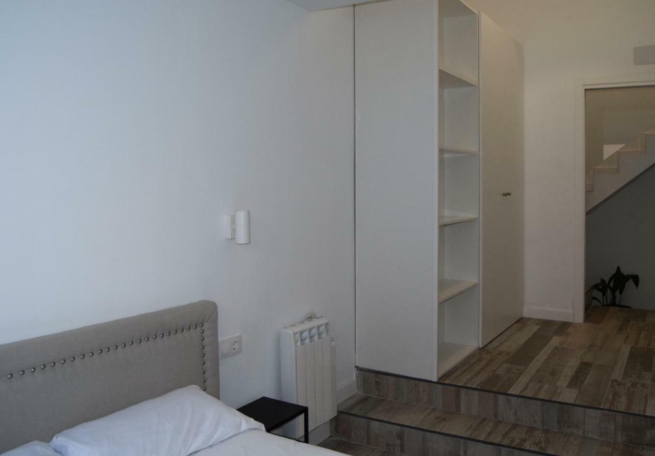 Nwt Central Station Apartments Valencia Bagian luar foto