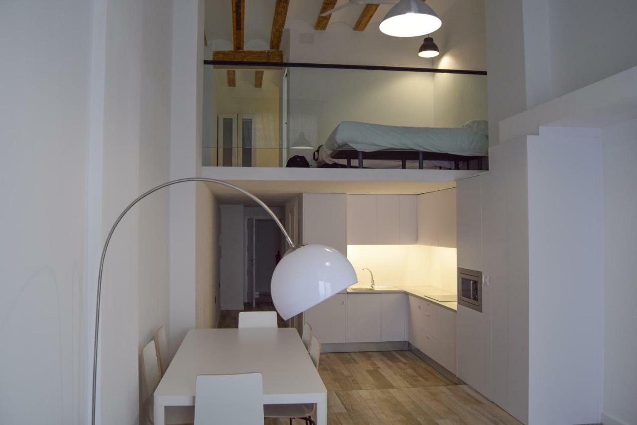 Nwt Central Station Apartments Valencia Bagian luar foto